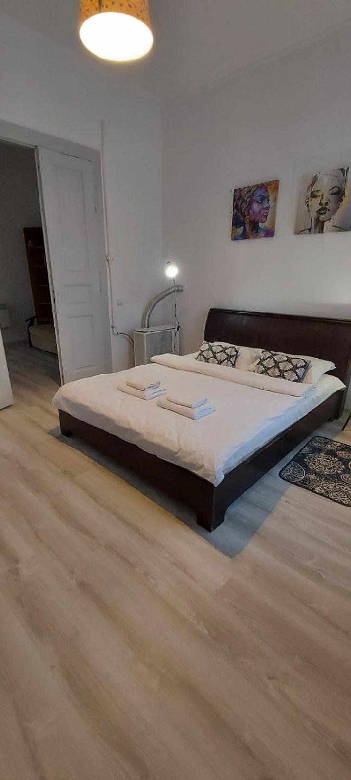 White Rooms On City Center Λβιβ Εξωτερικό φωτογραφία
