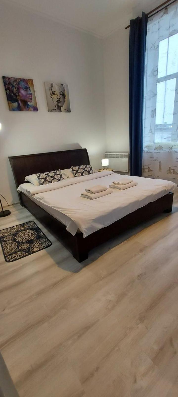 White Rooms On City Center Λβιβ Εξωτερικό φωτογραφία