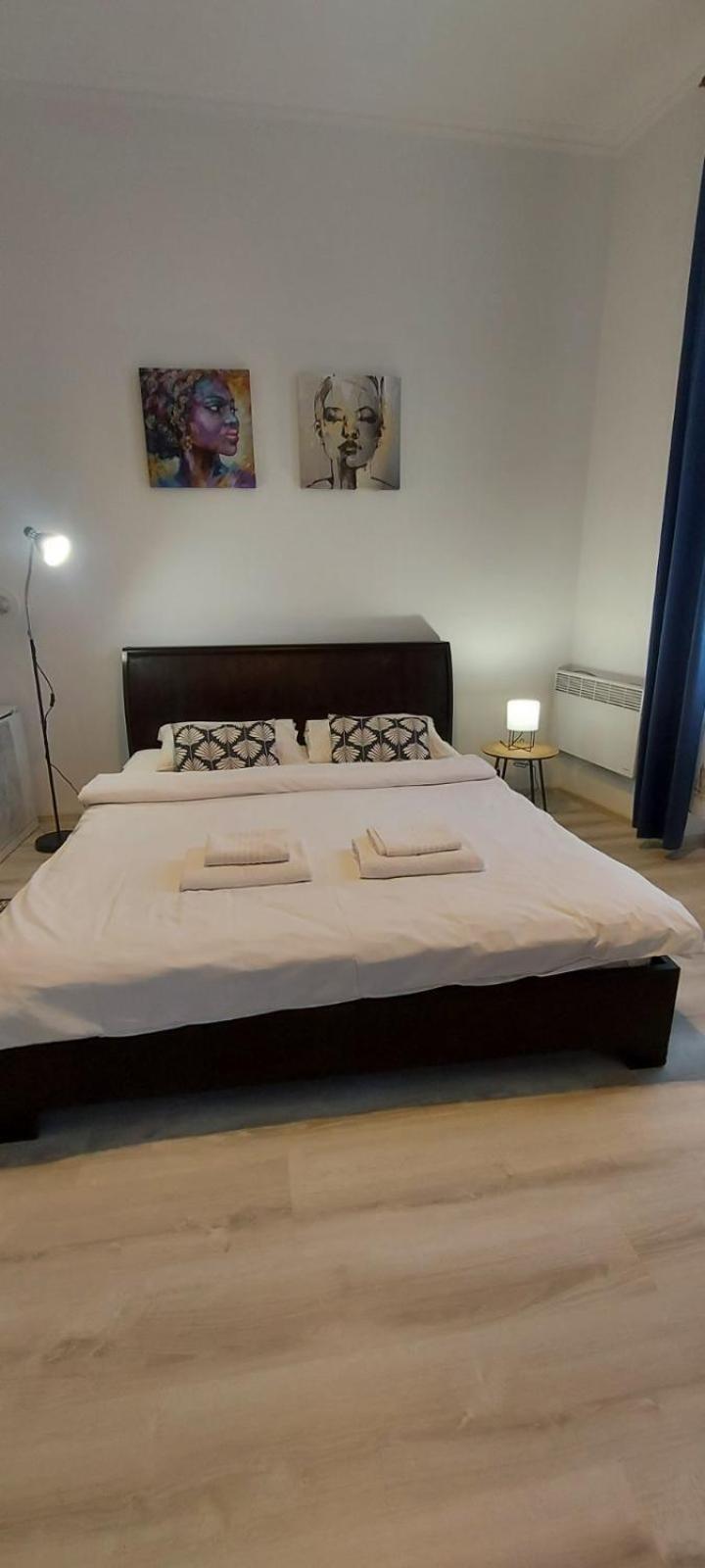 White Rooms On City Center Λβιβ Εξωτερικό φωτογραφία